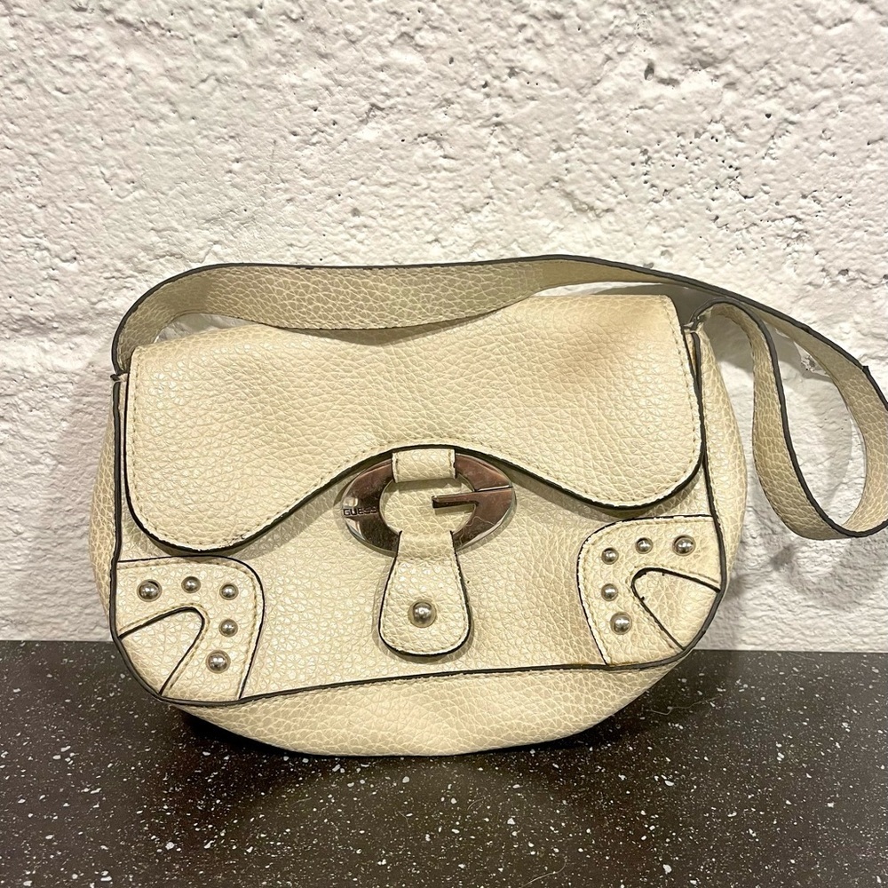 ✨Vintage✨ Cream Leather Guess Shoulder Bag